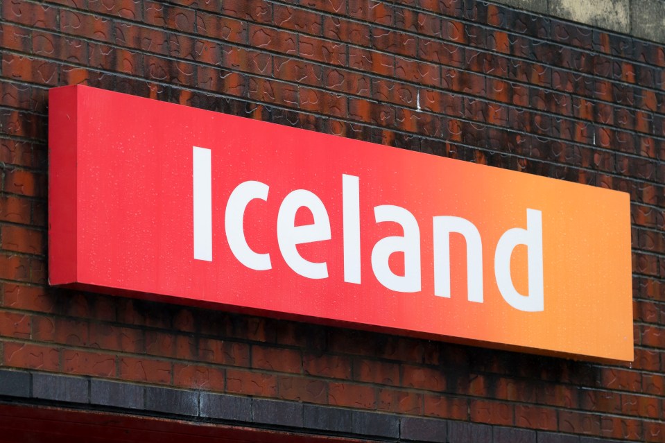 Iceland store sign.