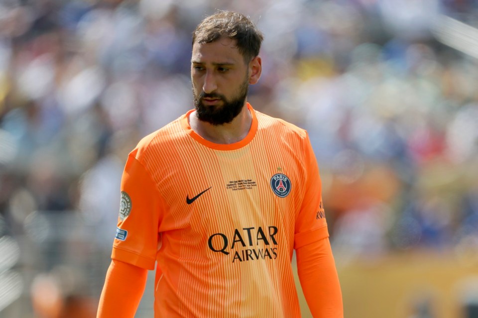 EAST RUTHERFORD, NEW JERSEY - JULY 13: Gianluigi Donnarumma, goalkeeper of Paris Saint-Germain looks dejected during the FIFA Club World Cup 2025 final match between Chelsea FC and Paris Saint-Germain at MetLife Stadium on July 13, 2025 in East Rutherford, United States. (Photo by Richard Sellers/Sportsphoto/Allstar via Getty Images)