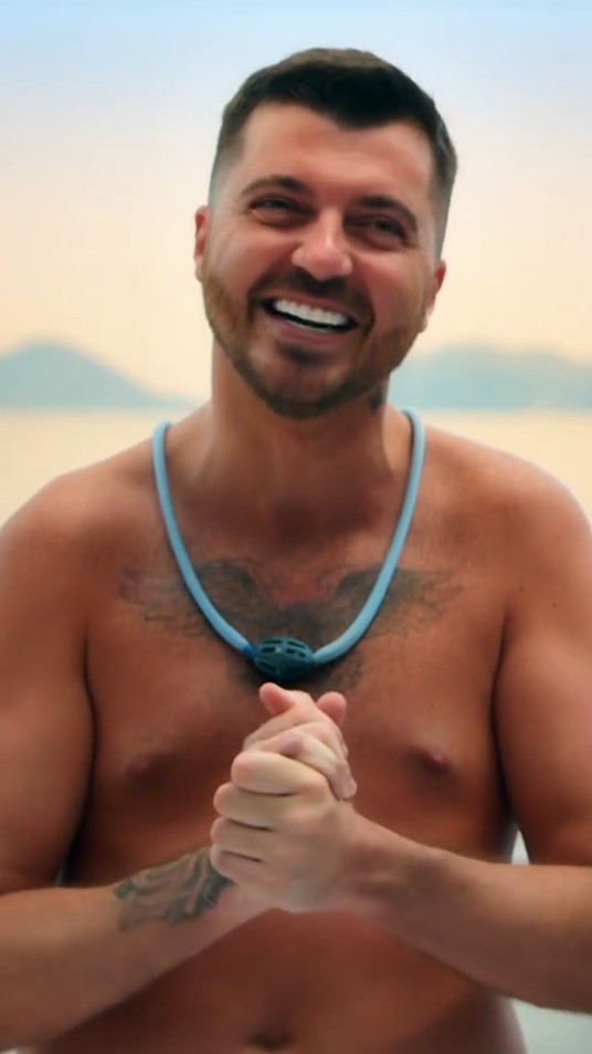 (GRABS TAKEN WITHOUT PERMISSION), Watch the awkward moment MAFS star Luke Worley comes face to face with Dating Naked star who looks just like his TV star ex, https://www.tiktok.com/@dnuk/video/7542190466398178593, Credit: TikTok/@dnuk