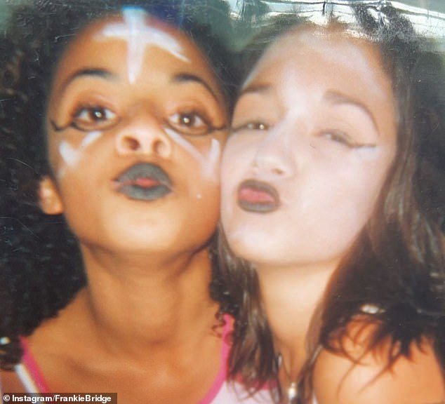 Prior to The Saturdays being formed in 2007, Frankie and Rochelle already knew each other, having met when they were picked to join S Club Juniors in 2001