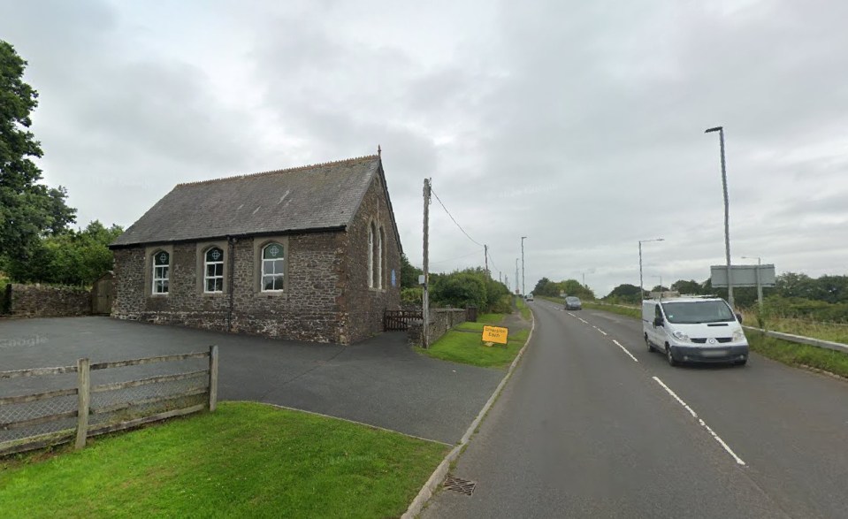 Methodist church near a road.