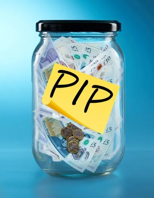 Two jars, one empty and one filled with British currency, both labeled "PIP".
