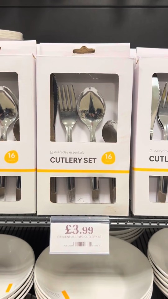 16-piece cutlery set for £3.99.
