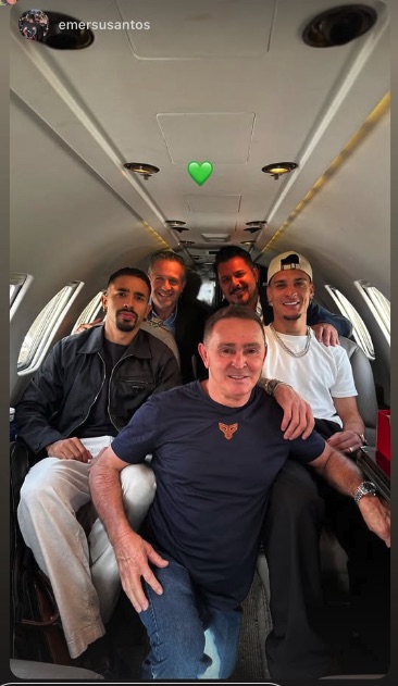 Antony on a private jet en route to Real Betis.