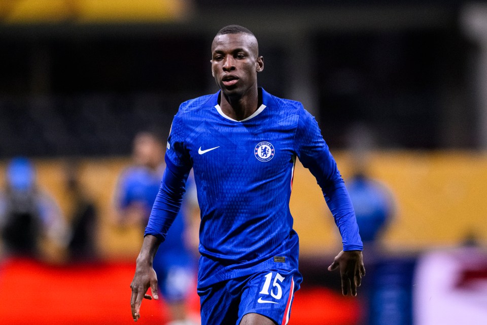 Nicolas Jackson of Chelsea FC walking on the field.