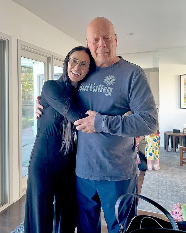 'He is going downhill fast,' a family insider now tells the Daily Mail, adding that Willis 'doesn't know some faces' anymore