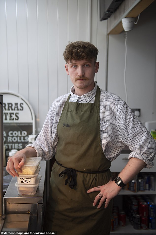 Chippy worker Carter Davis, 27, spoke about the latest drug figures out yesterday in Scotland