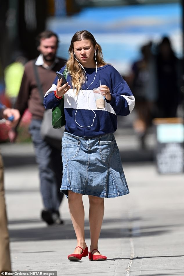Matilda's father Heath died in a New York City apartment on January 22, 2008, after accidentally overdosing following months of physical and mental exhaustion