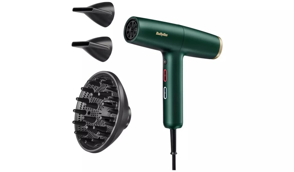 Babyliss hair dryer with attachments.