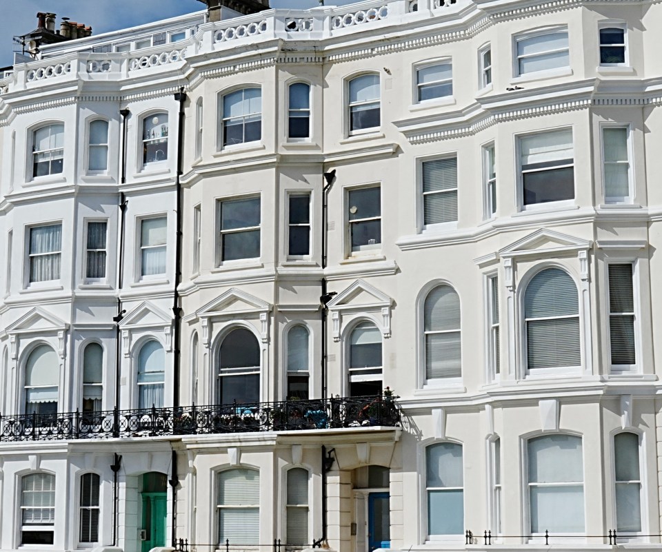 Row of Victorian terraced houses in Hove, England.