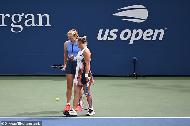Despite the bizarre interaction with the fan, Andreeva and Shnaider were able to find the win