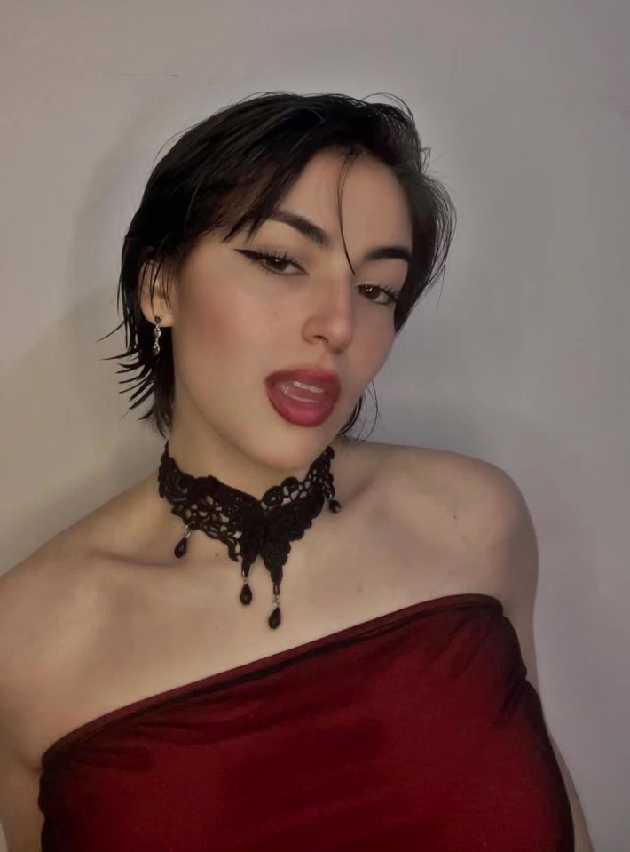Photo of Marian Izaguirre, a missing influencer.