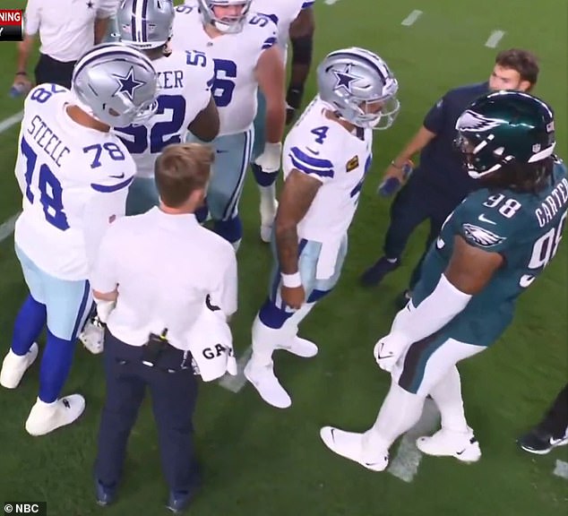 Carter approached Prescott during a break in play for Ben VanSumeren to receive treatment