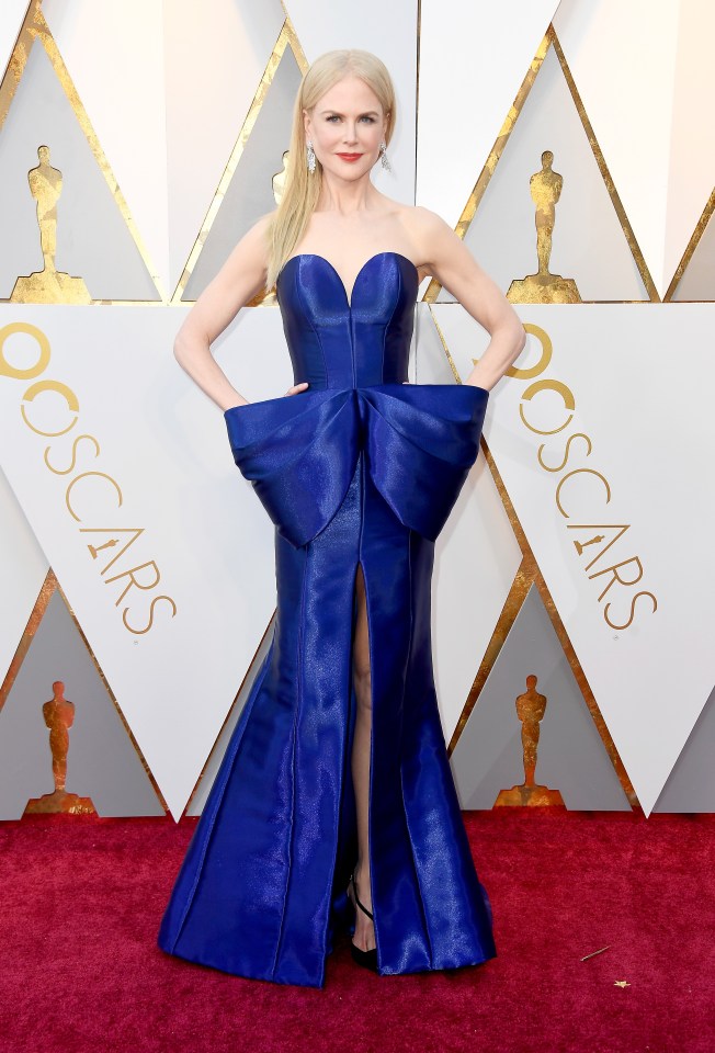 Nicole Kidman at the Academy Awards in a blue gown.
