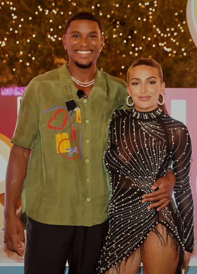 Toni Laites and Cach Mercer, winners of Love Island.