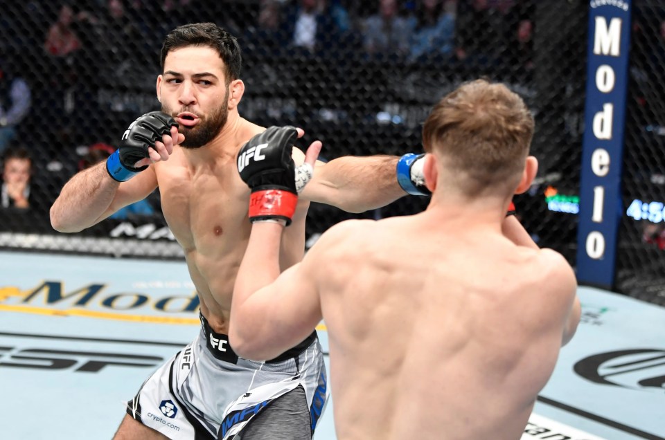 UFC fighters Nassourdine Imavov and Edmen Shahbazyan fighting.