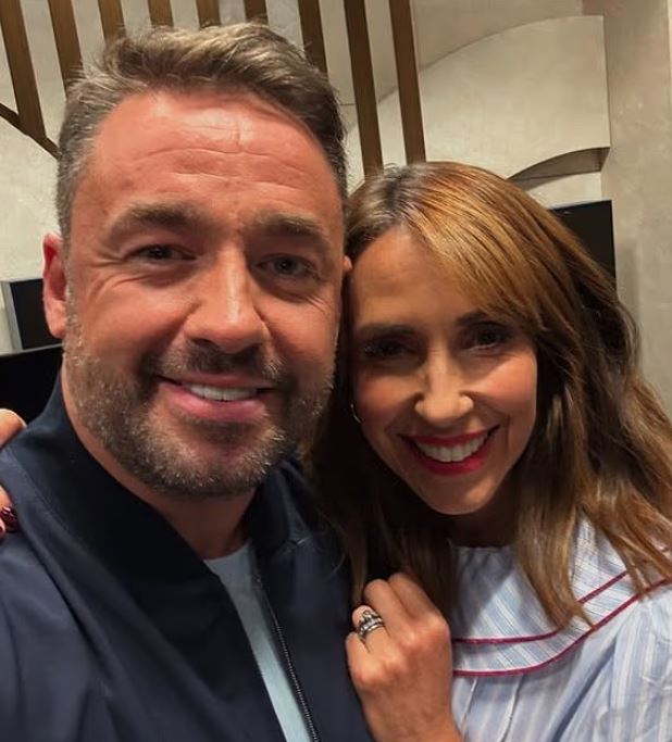 Jason Manford and Alex Jones in a selfie together.