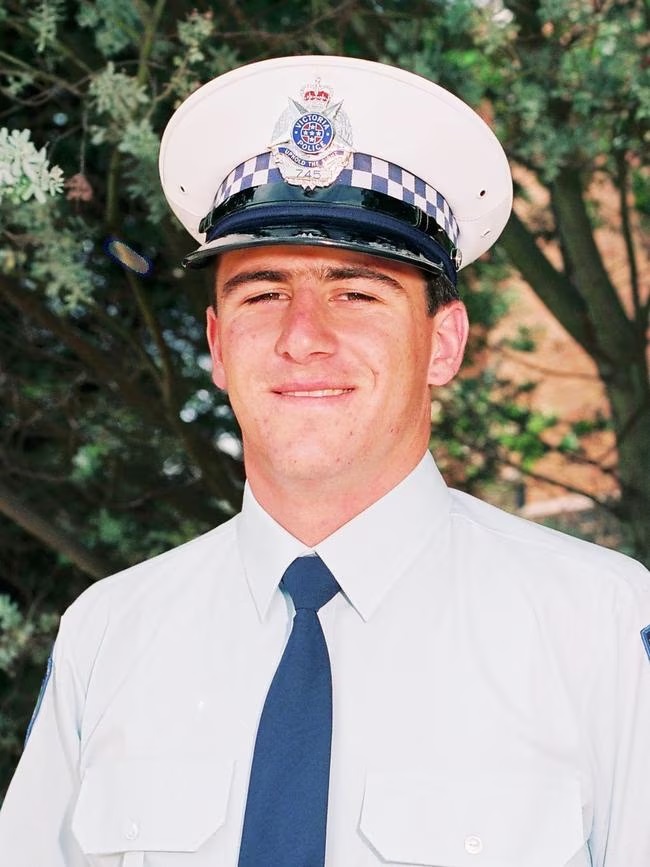 Photo of Dezi Bird Freeman, prime suspect in shouting incident.