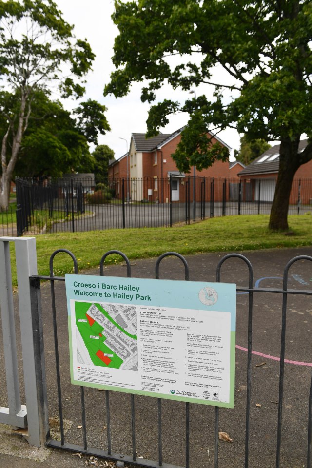 Sign in Hailey Park showing a map of the park and its rules.