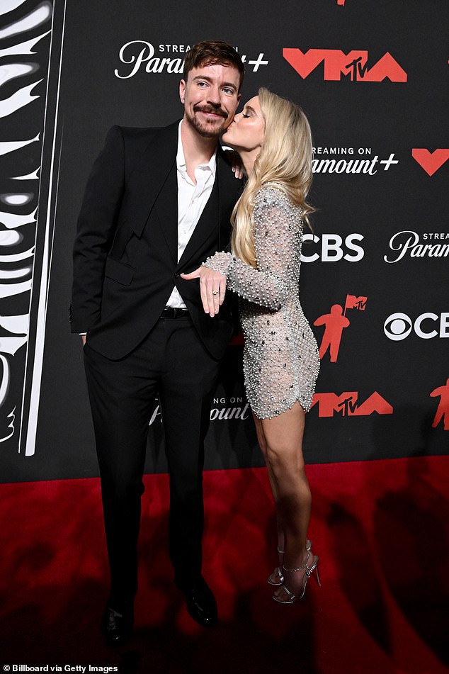 The duo put one a loved-up display