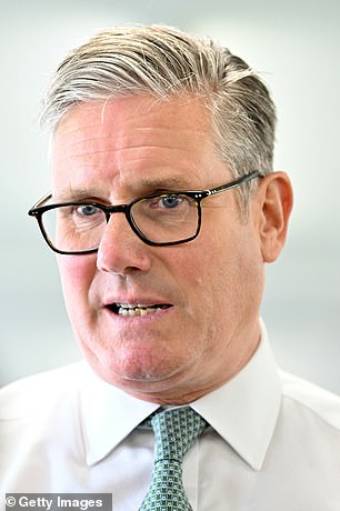 Sir Keir Starmer is struggling to get a grip on the UK's migrant crisis