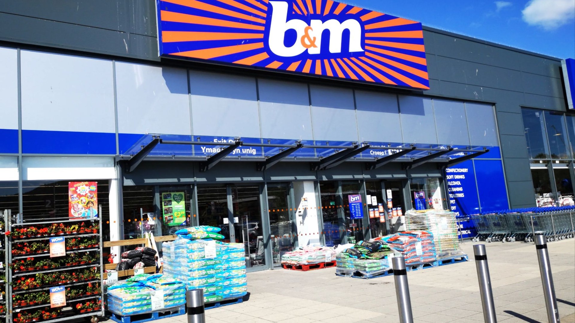 B&M’s 69p winter gadget will keep you toasty for hours without touching thermostat - but you’ll have to be quick