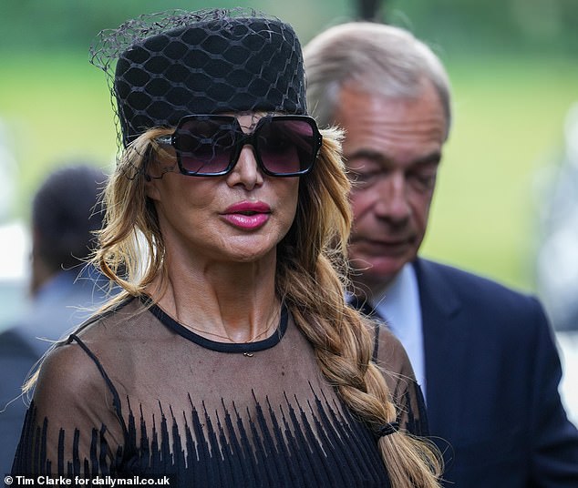 Singer Leee John brought the 80-minute service to an end by singing Amazing Grace at the graveside with mourners joining in