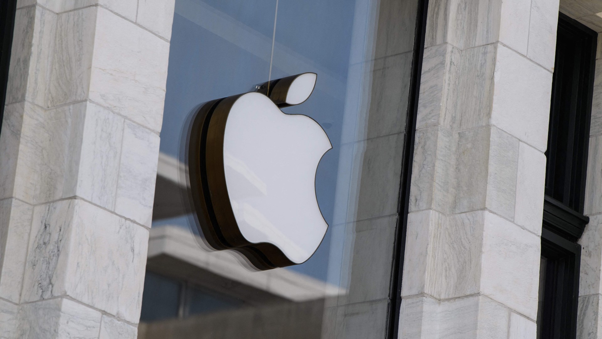 Apple Store goes DOWN just hours before new iPhone launch - raising hopes for array of new products