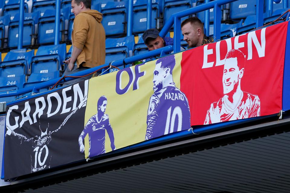 Banner depicting Eden Hazard at a Chelsea game.