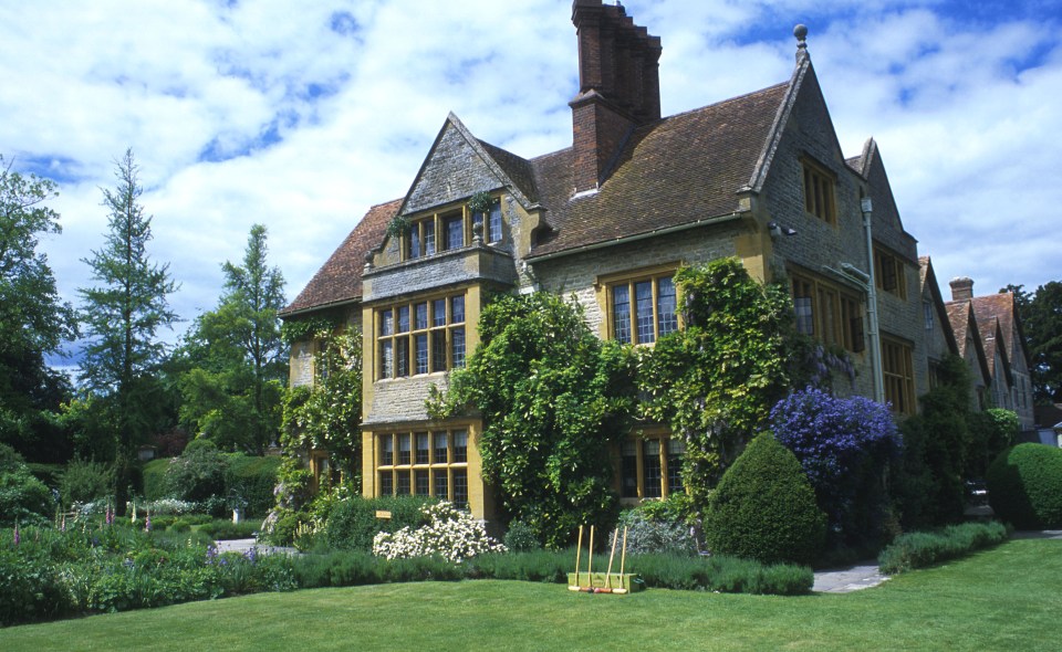 Le Manoir aux Quat' Saisons hotel.