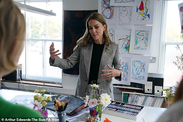 Kate visited the designers and also got to speak with the operators on the weaving floor, and see the looms for herself - before then taking in the quality process and final inspections