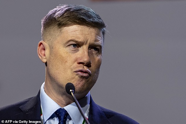 As it entered its fourth chaotic day on Wednesday, Eddie Dempsey, the general secretary of the Rail, Maritime and Transport (RMT) union called on Mr Khan to open up discussions