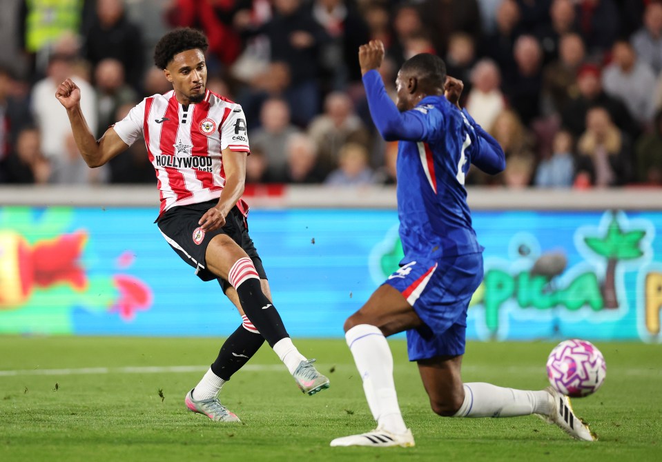 Kevin Schade of Brentford scoring a goal.