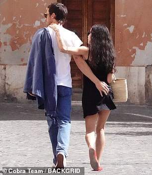 During their time in the Big Apple, Harry and Zoë spent time with each other's friends, and he was even introduced to her world-famous father, Lenny Kravitz, 61
