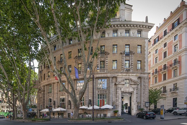 The hotel is situated at the heart of Rome's historic centre, just a 15 minute walk away from sights including the Trevi Fountain