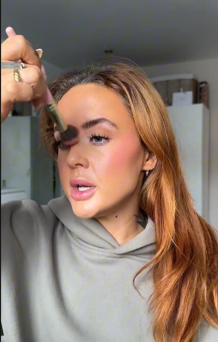I tested primark blush dupes that are £21 cheaper than popular beauty brand // SOURCE https://www.tiktok.com/@sophieswannickk/video/7548948614521851159?_r=1&_t=ZN-8zjzxxXneGk