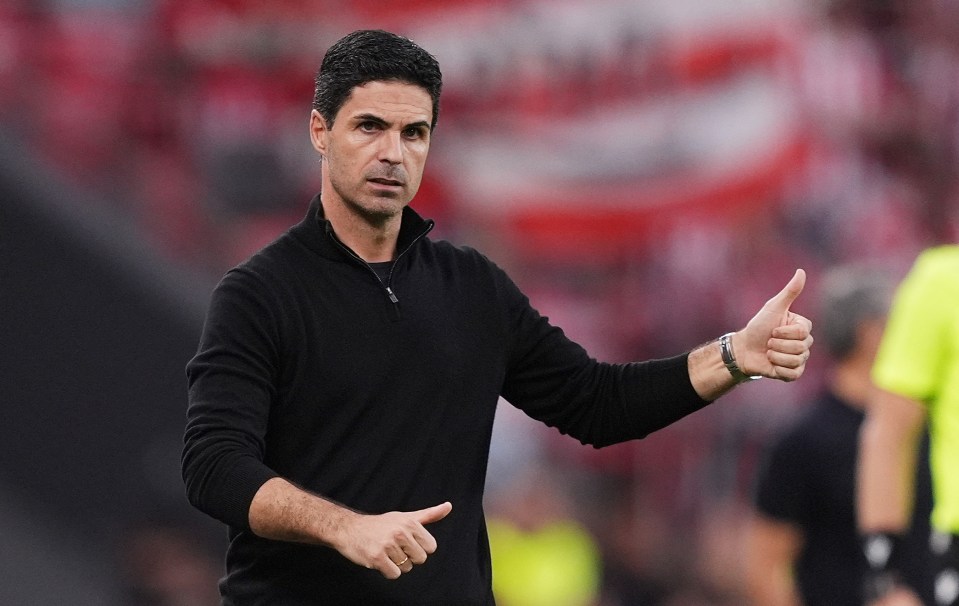 Mikel Arteta, Arsenal manager, gives a thumbs up.
