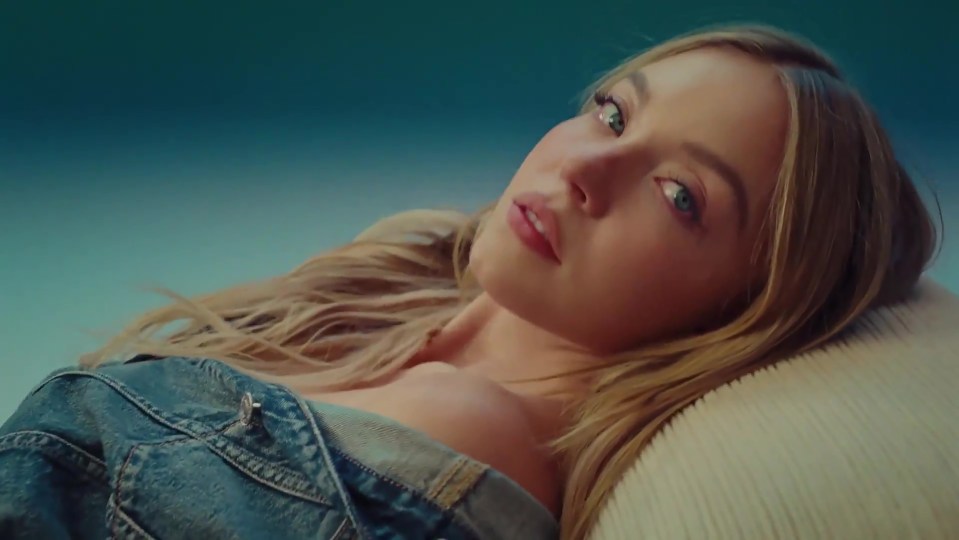 Close-up selfie of Sydney Sweeney.