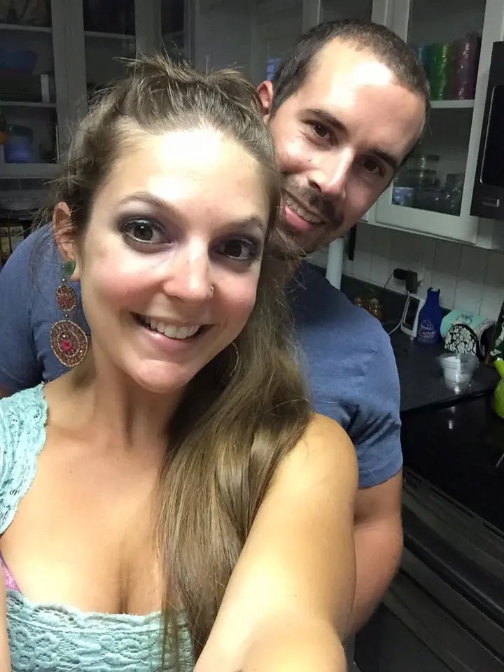 Von Yates was caught in the act by her husband, who had just come home from a night shift