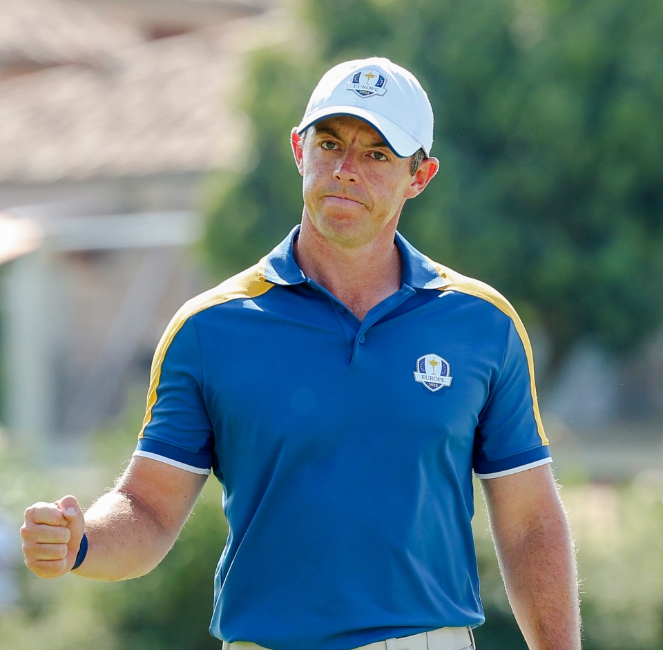 Rory McIlroy clenching his fist.