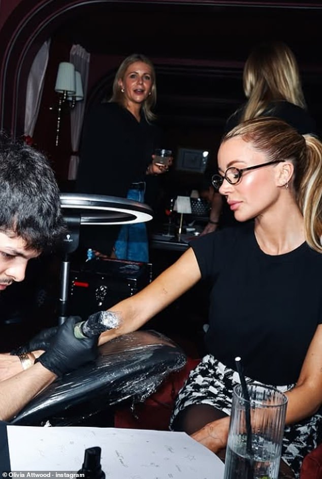 The English entrepreneur recently apologised to her mum as she revealed her new tattoo in tribute to her famous catchphrase on Instagram earlier this month