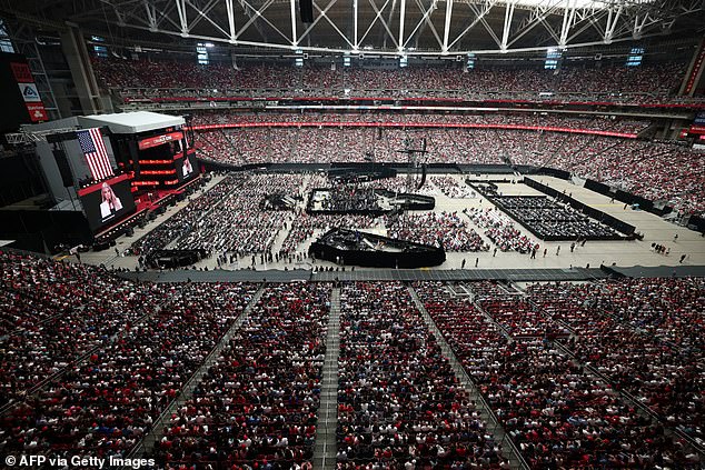 The State Farm Stadium reached capacity hours before the start of the memorial service