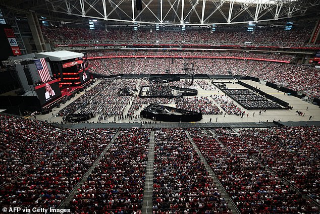 The State Farm Stadium reached capacity hours before the start of the memorial service