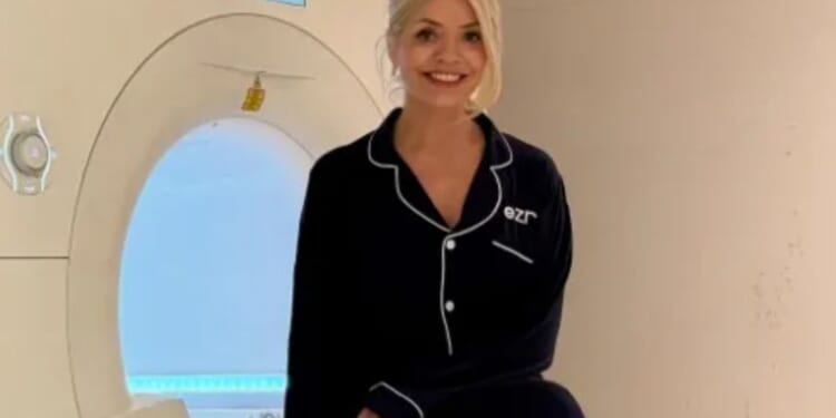 Holly Willoughby fans fuming as star shows off £1,495 private healthcare saying 'if only we were all so lucky'