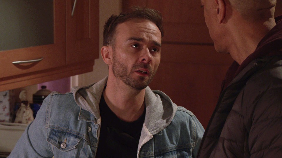 David Platt (Jack P Shepherd) speaking to Andy Garland (Andrew Goth).