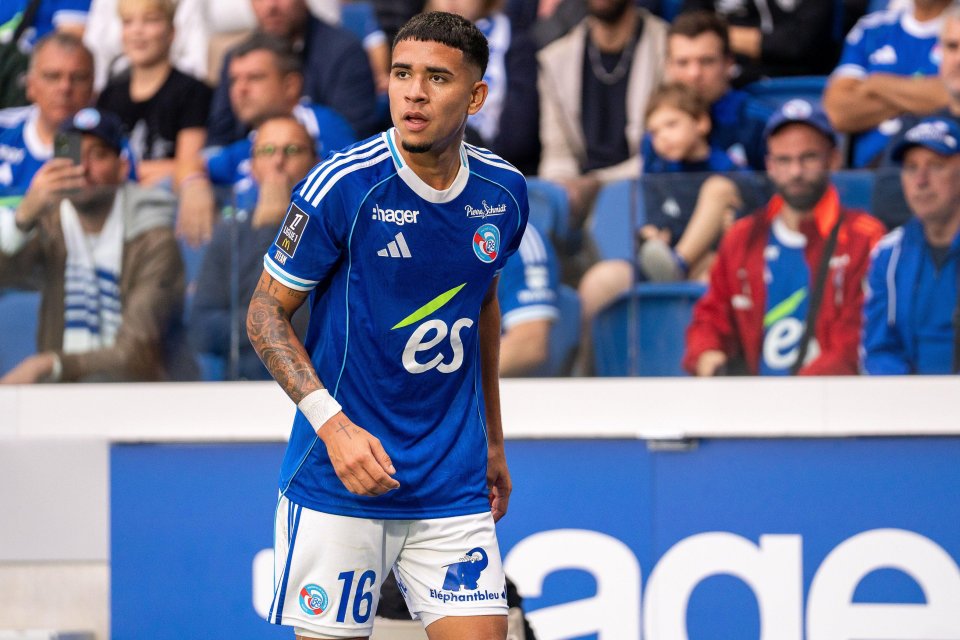 Kendry Paez (16 RC Strasbourg) during the Ligue 1 game between RC Strasbourg and Havre AC at Stade de la Meinau.