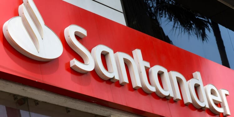 Santander launches new current account with £20 a month cashback after axing popular deal