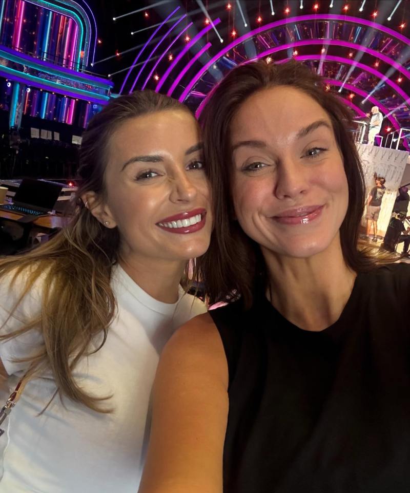 Vicky Pattison and Dani Dyer posing for a selfie.