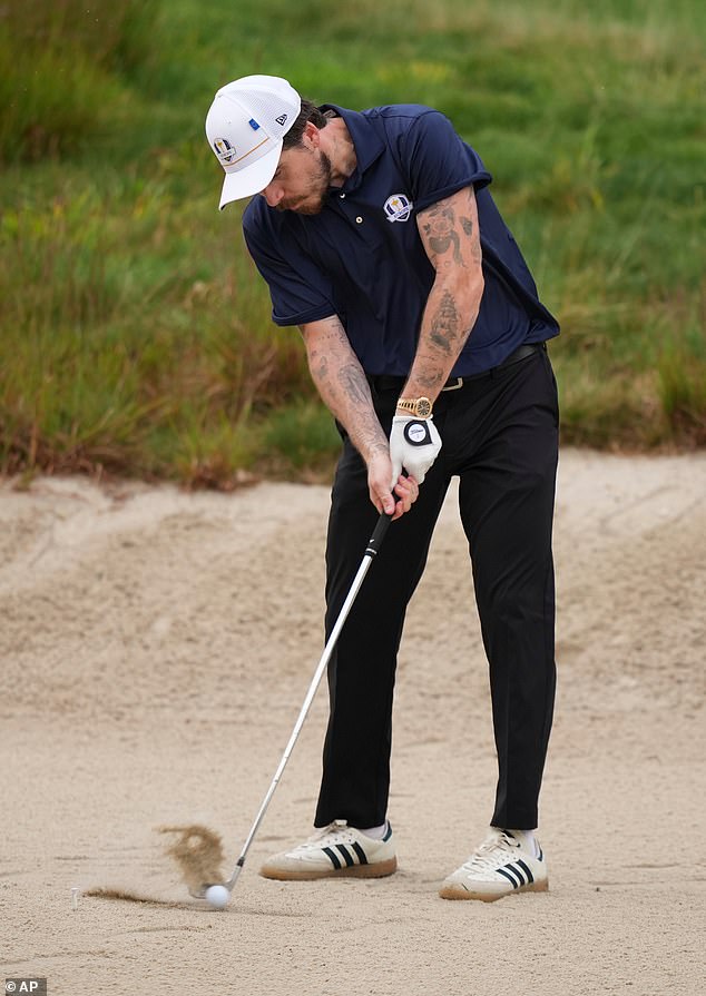 Fans couldn't help but notice the many times Beckham got the ball stuck in the bunkers