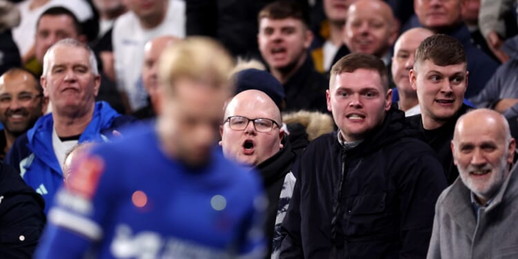 Chelsea fans release damning statement against club over ticket prices ahead of Jose Mourinho's return